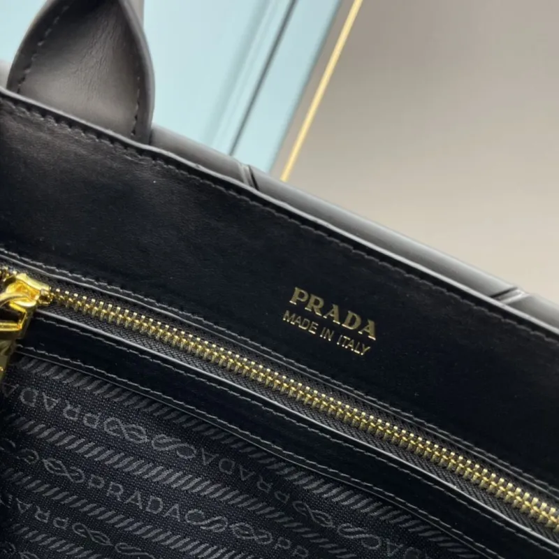 Prada Shopping Bags-153 - Image 8
