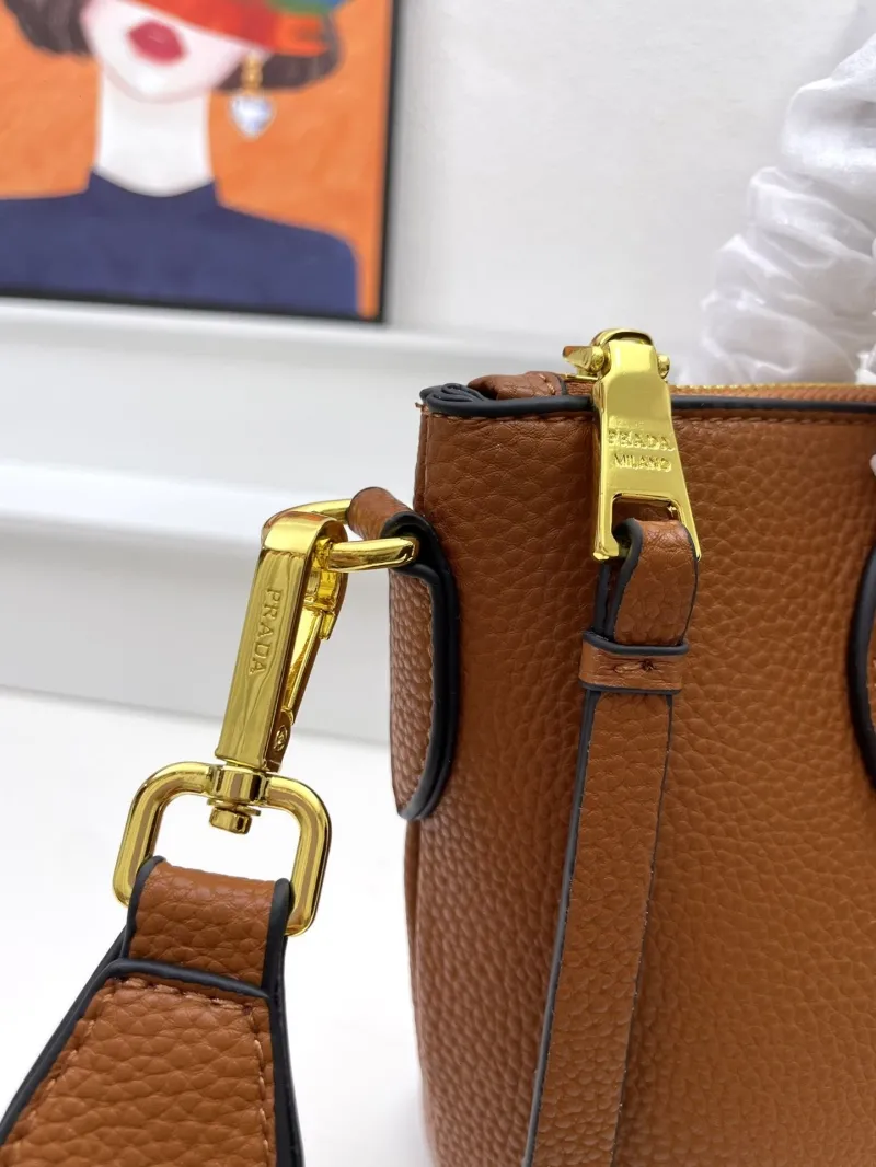 Prada Shopping Bags-157 - Image 5