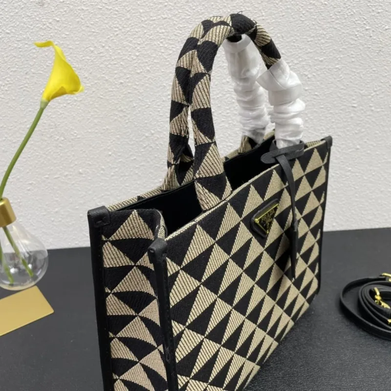 Prada Shopping Bags-173 - Image 5