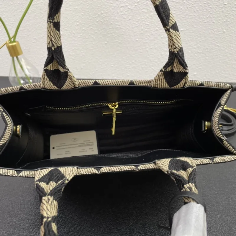Prada Shopping Bags-173 - Image 8