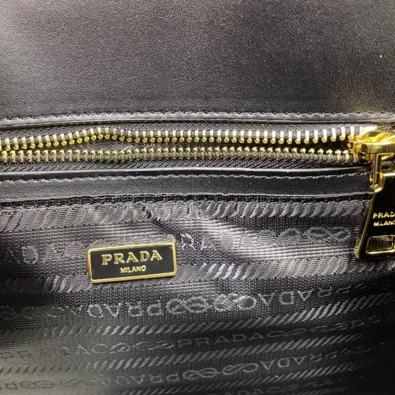 Prada Shopping Bags-173 - Image 9