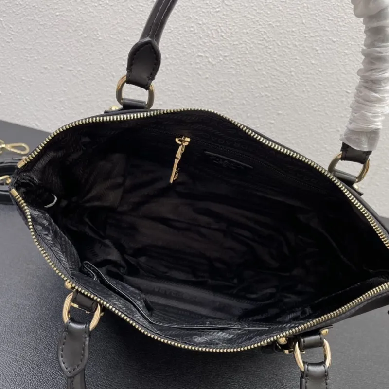 Prada Shopping Bags-177 - Image 8