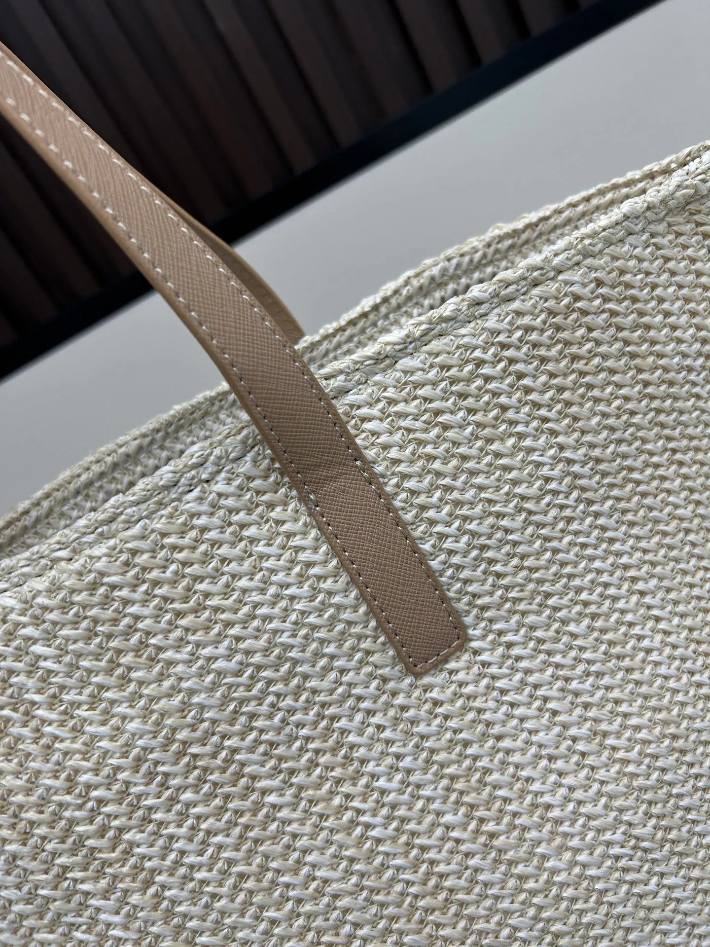 Prada Shopping Bags-182 - Image 6