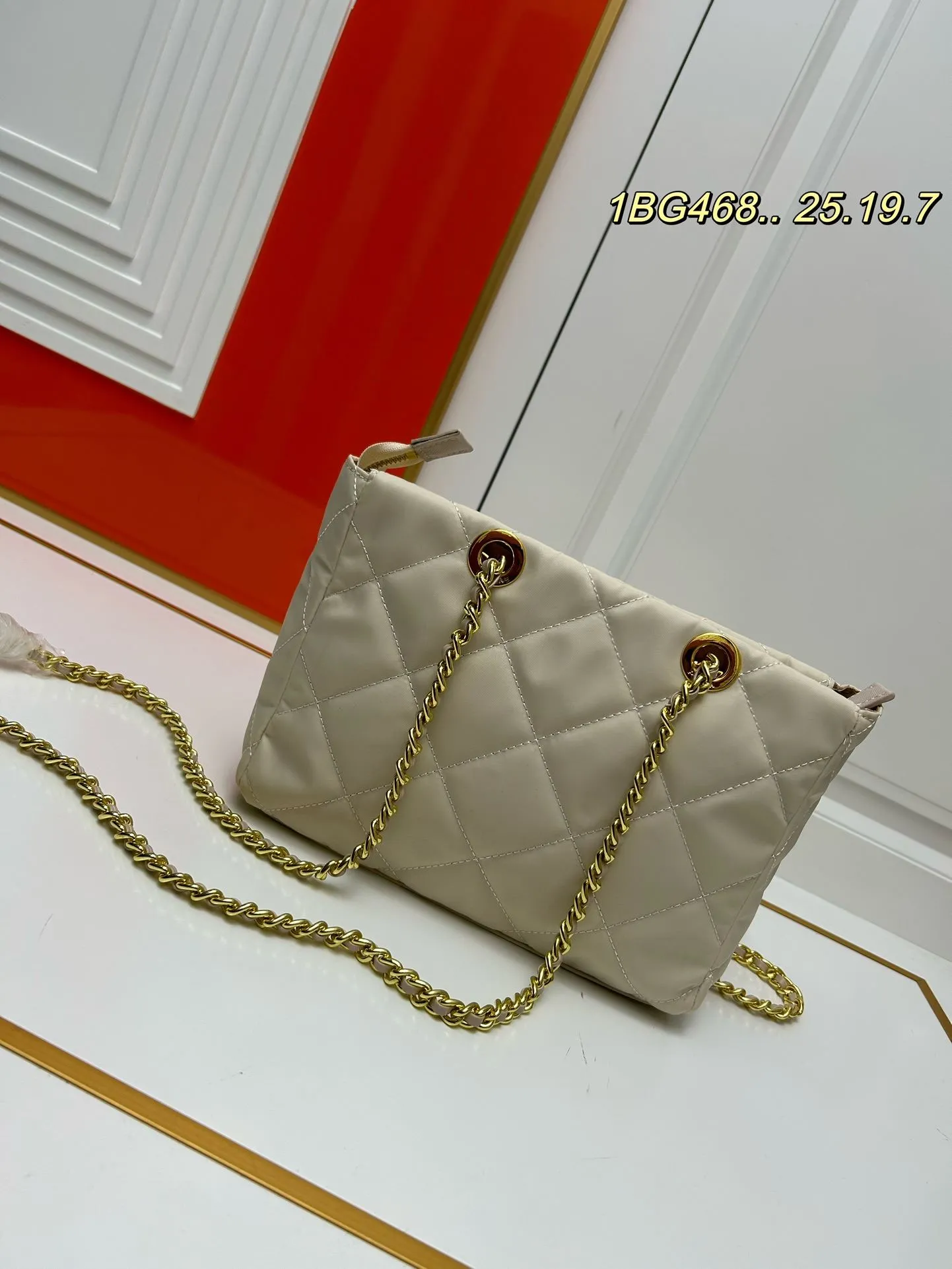 Alternative view of Prada Shopping Bags-184