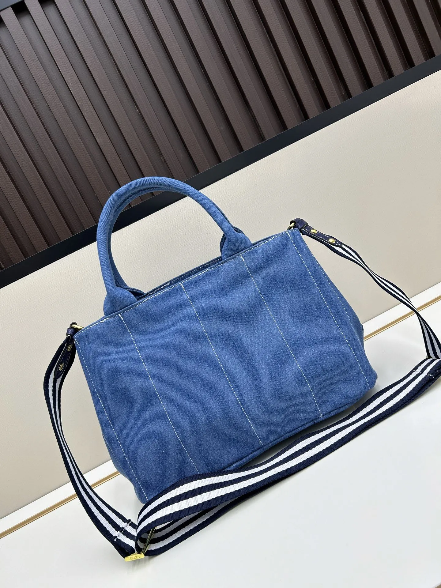 Prada Shopping Bags-191 - Image 3