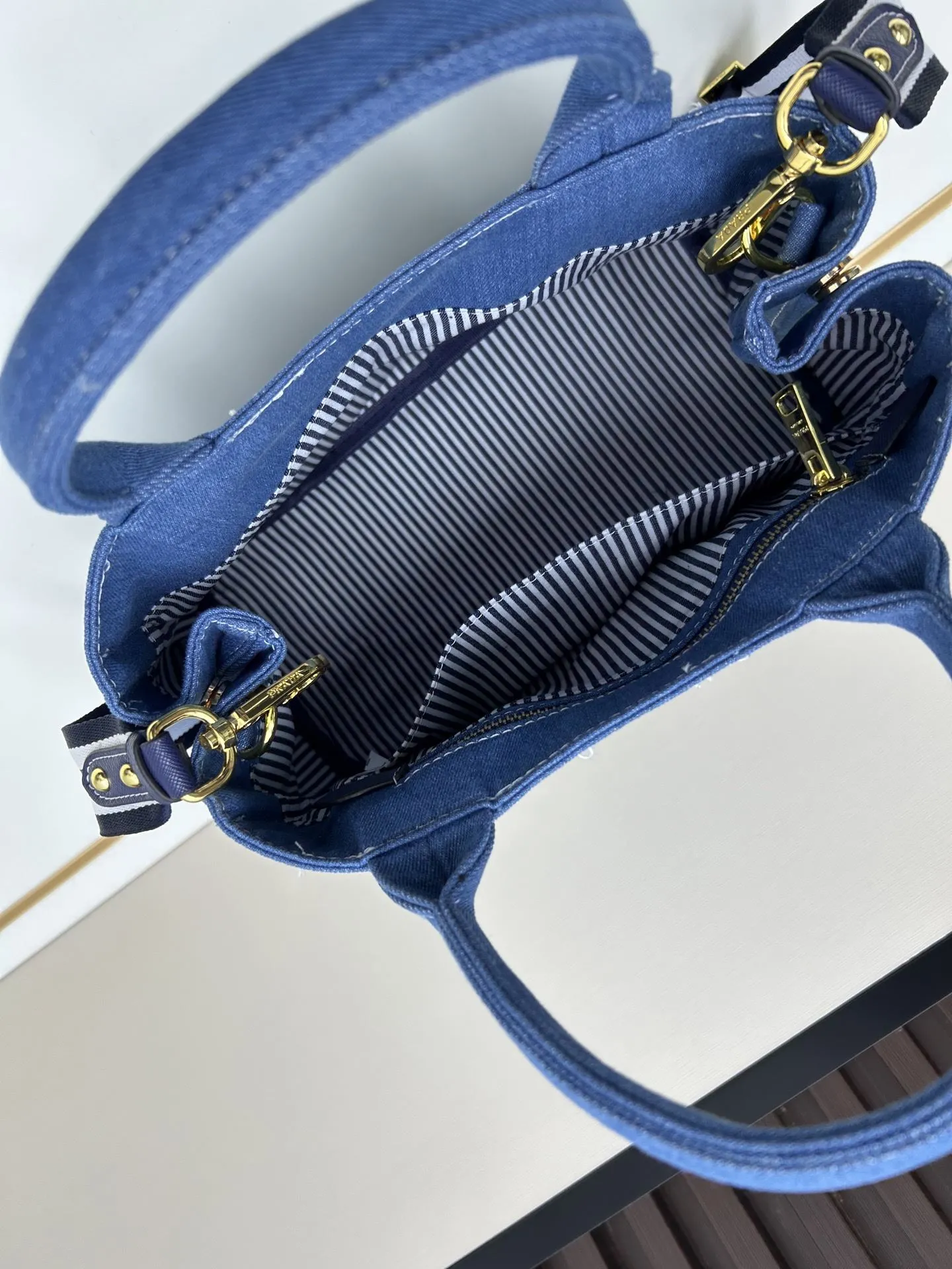 Prada Shopping Bags-191 - Image 7