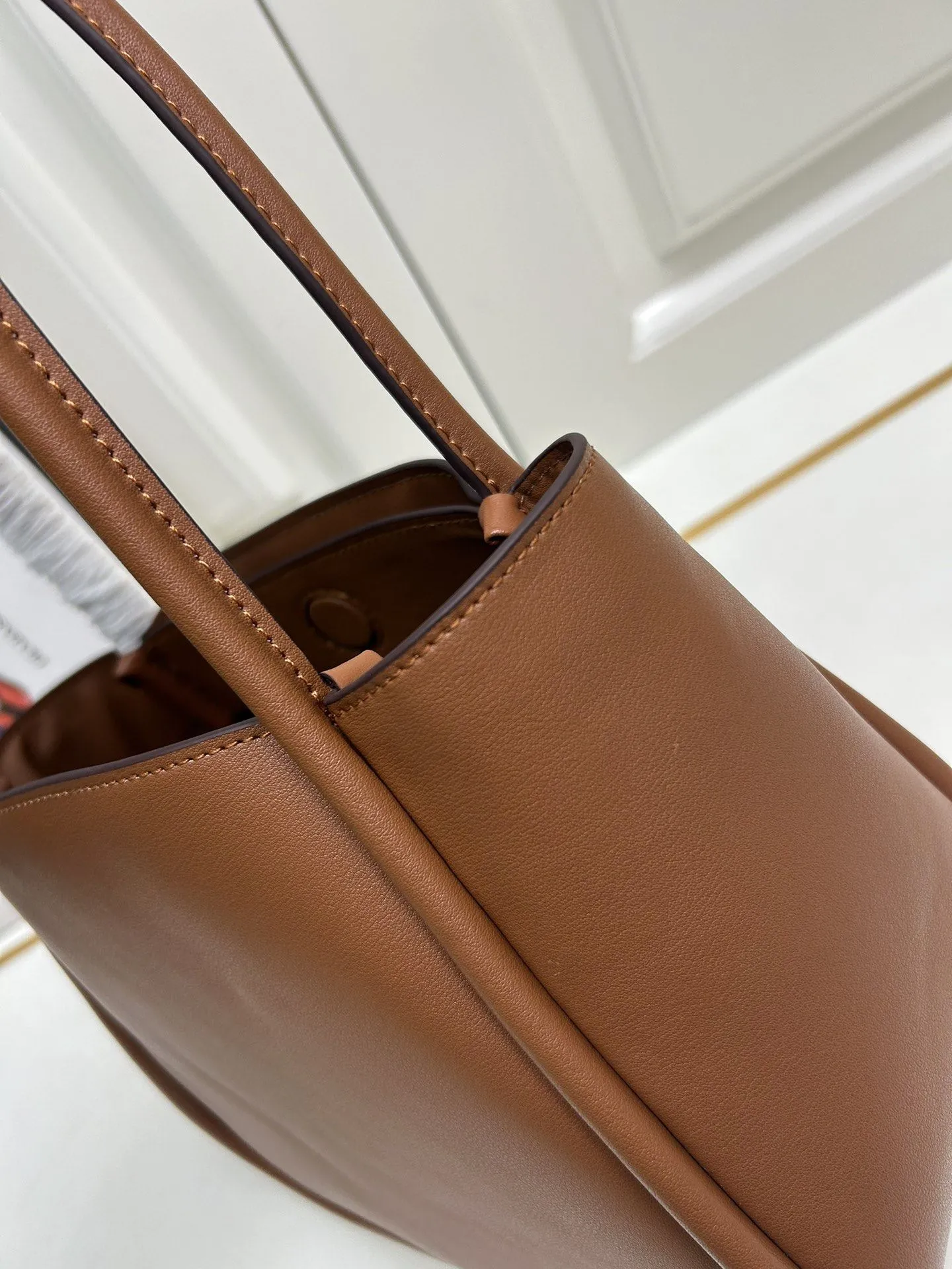 Prada Shopping Bags-195 - Image 5