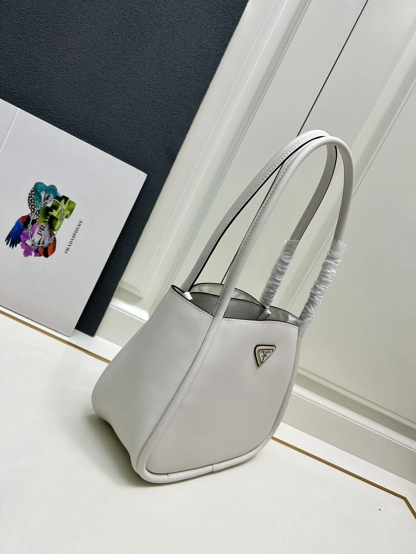 Prada Shopping Bags-196 - Image 3