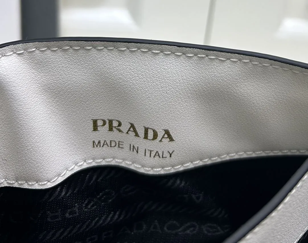 Prada Shopping Bags-196 - Image 8