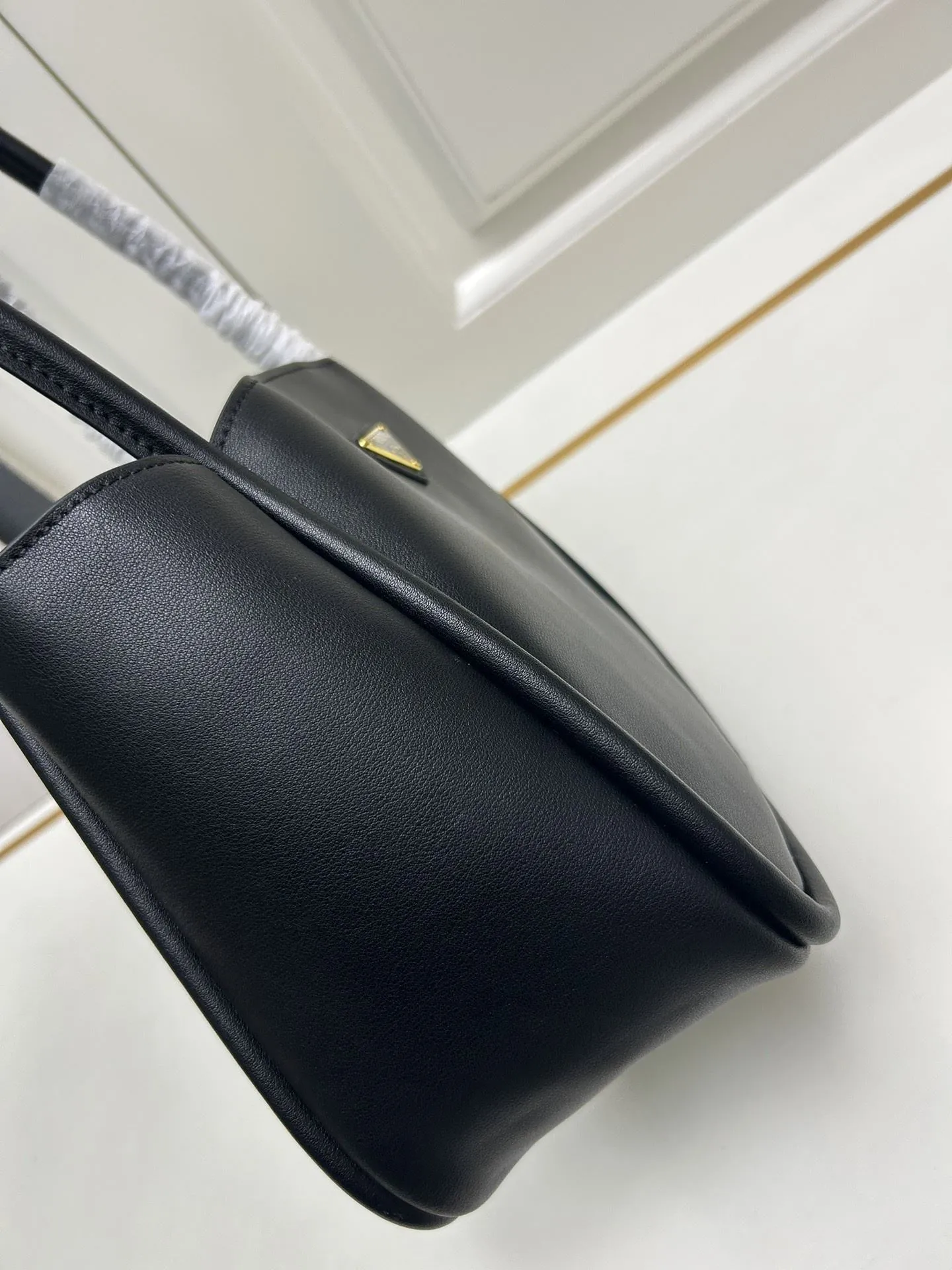 Prada Shopping Bags-197 - Image 7