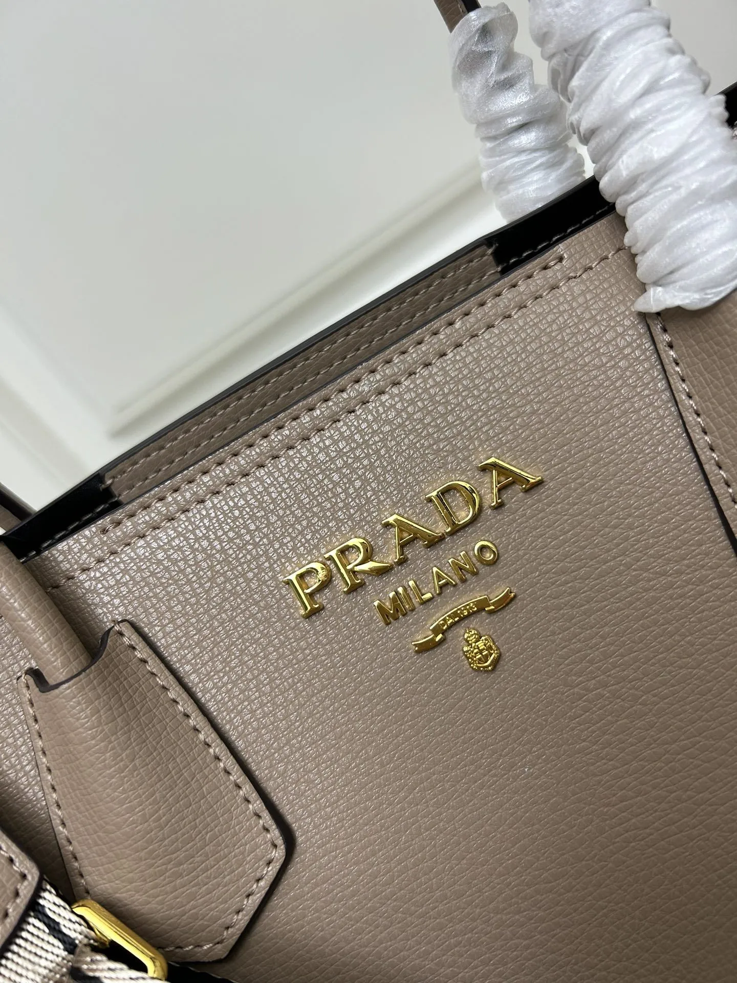 Prada Shopping Bags-198 - Image 4