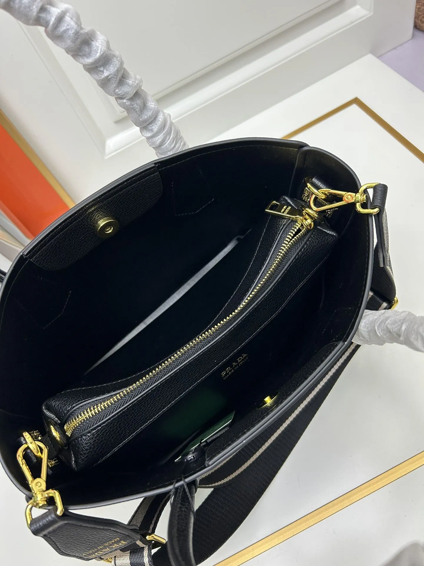Prada Shopping Bags-199 - Image 8