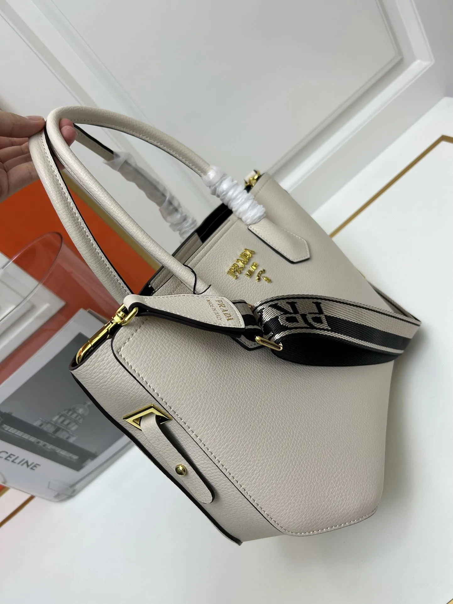 Prada Shopping Bags-202 - Image 3