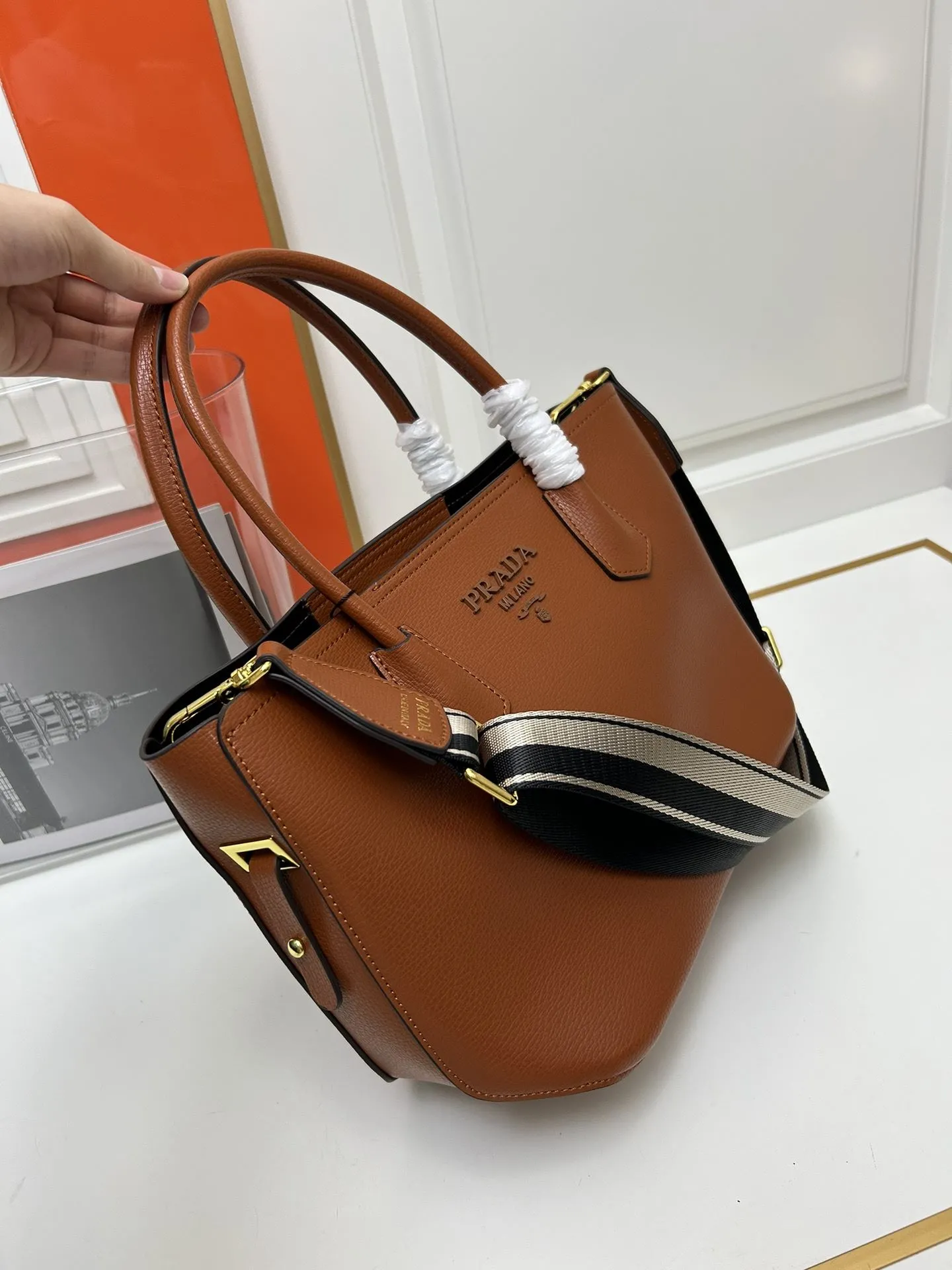 Prada Shopping Bags-203 - Image 3