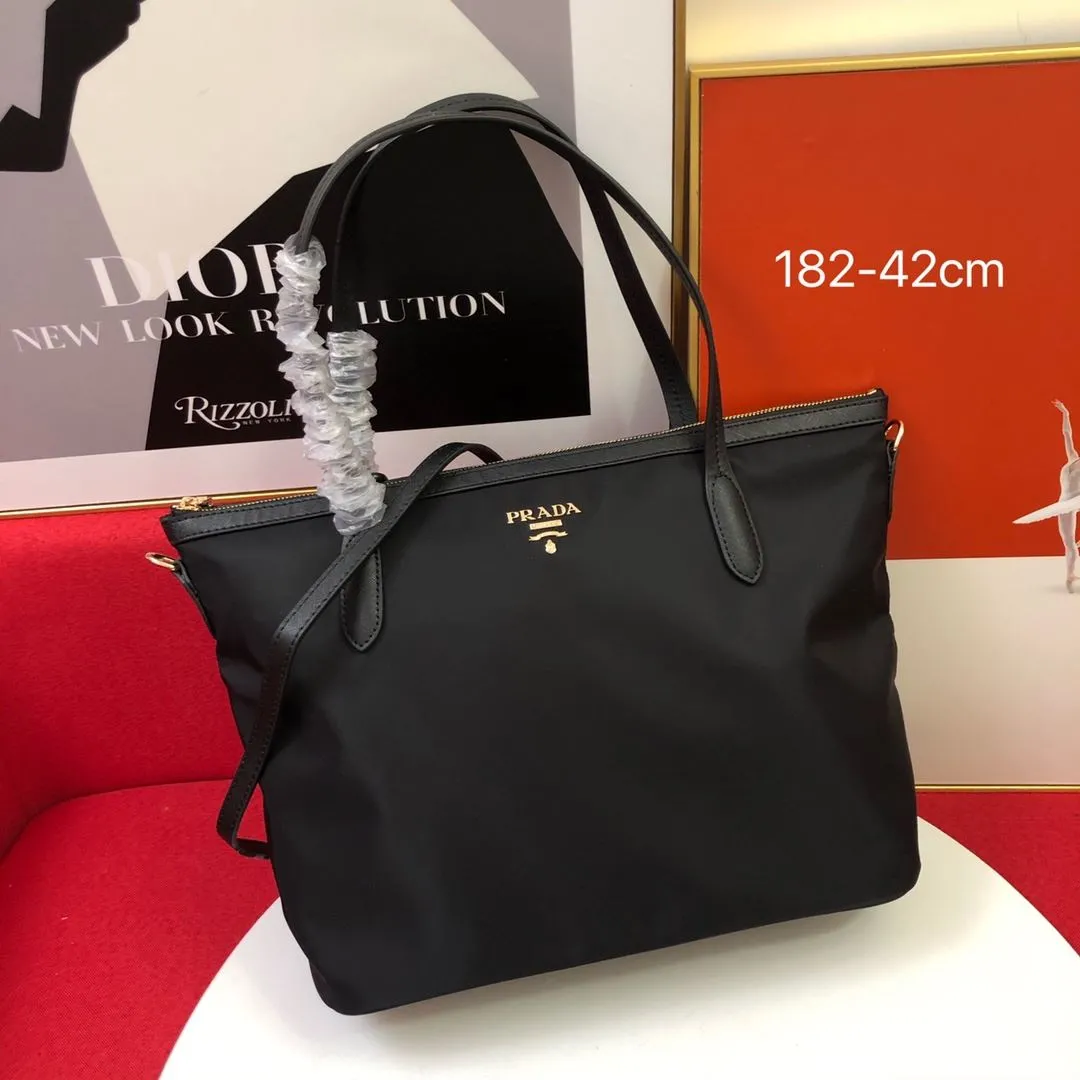 Prada Shopping Bags-204