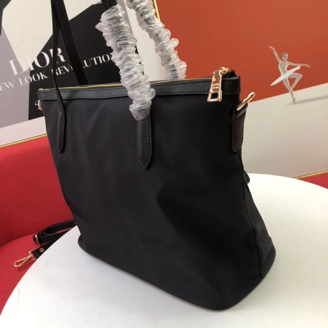 Prada Shopping Bags-204 - Image 4
