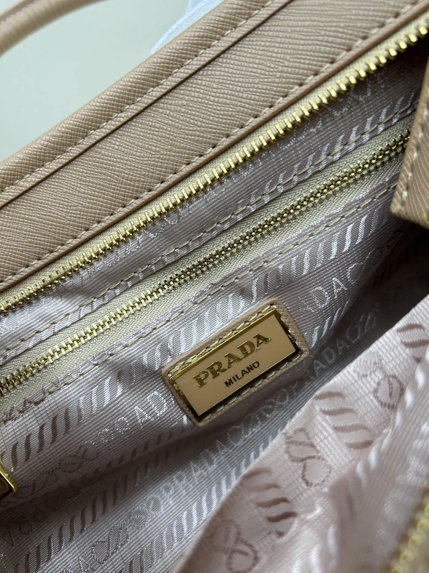 Prada Shopping Bags-206 - Image 8
