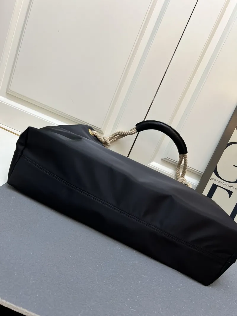 Prada Shopping Bags-214 - Image 7