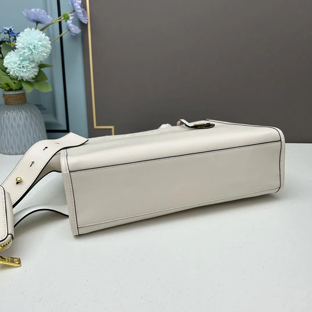 Prada Shopping Bags-216 - Image 5
