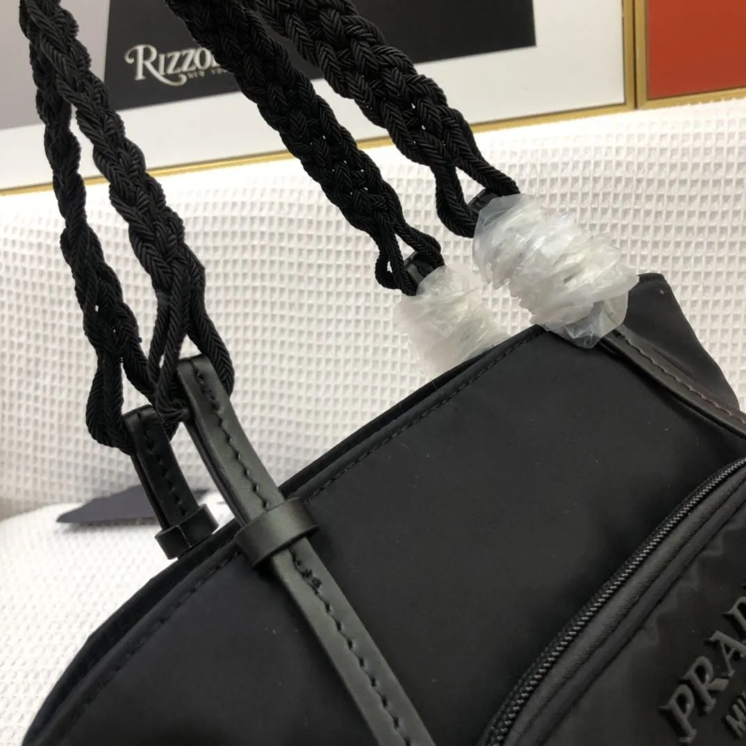 Prada Shopping Bags-230 - Image 5