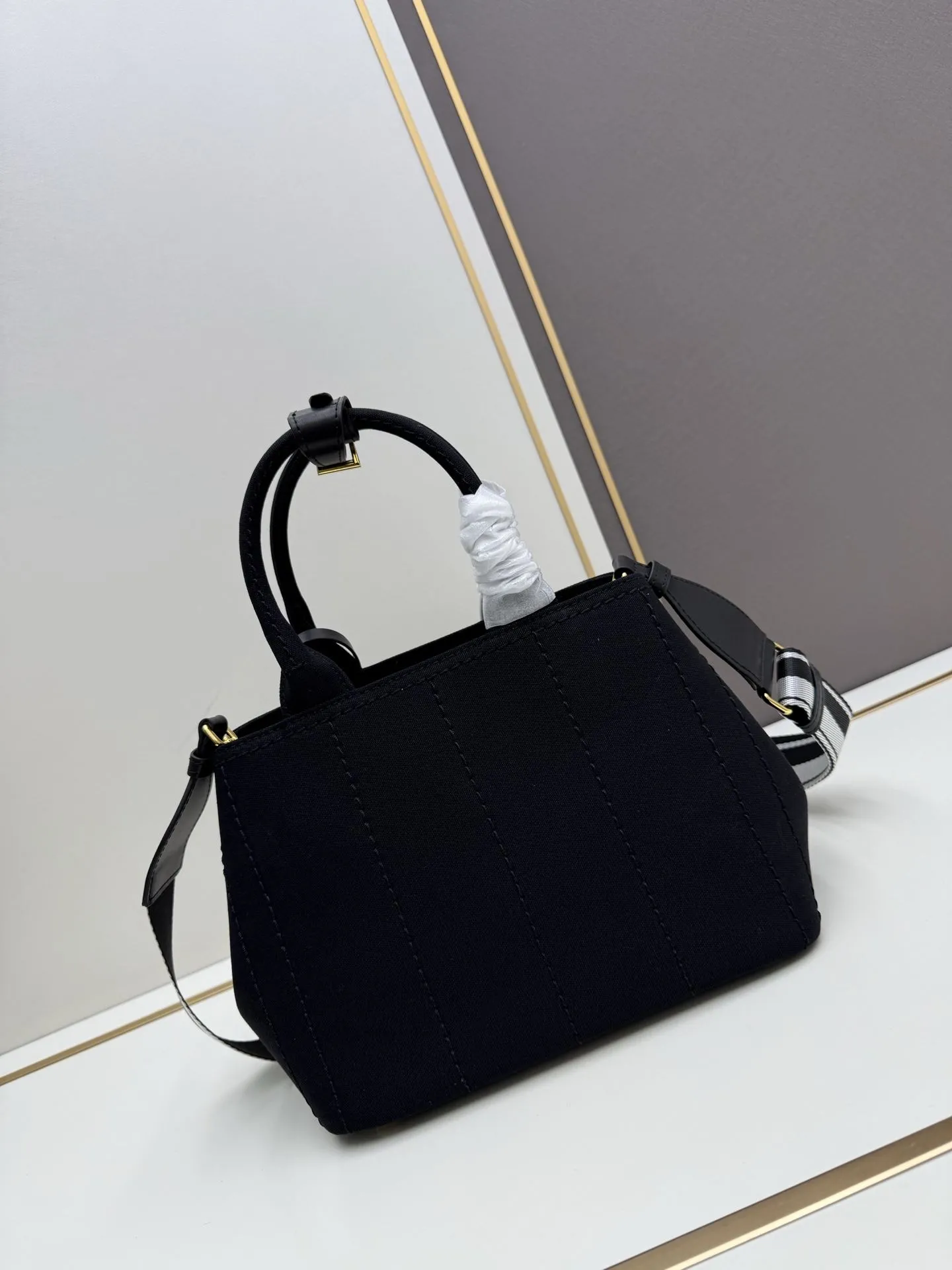 Prada Shopping Bags-239 - Image 3