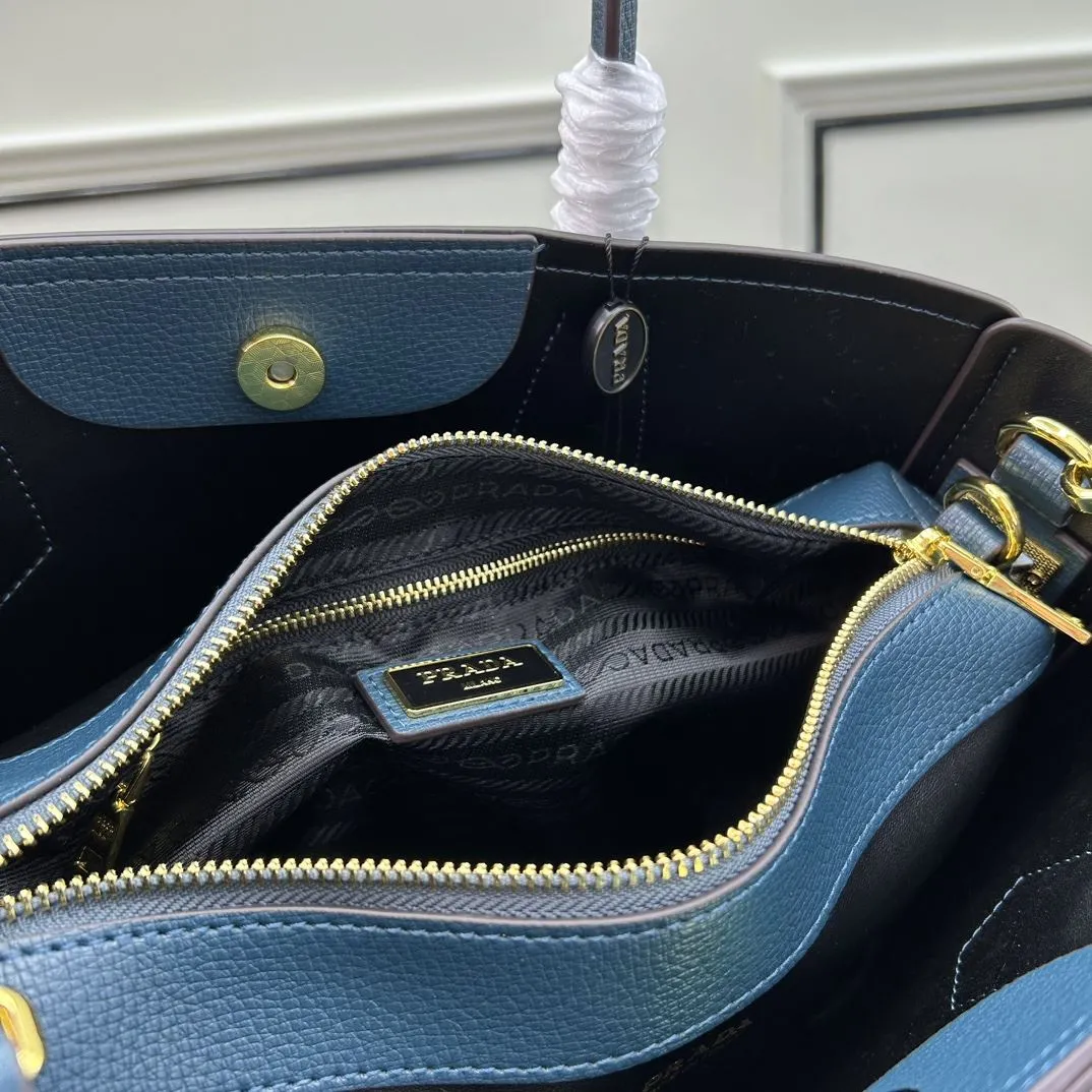 Prada Shopping Bags-241 - Image 8