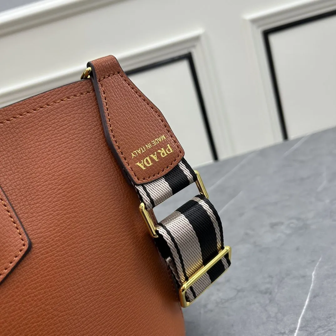 Prada Shopping Bags-242 - Image 6