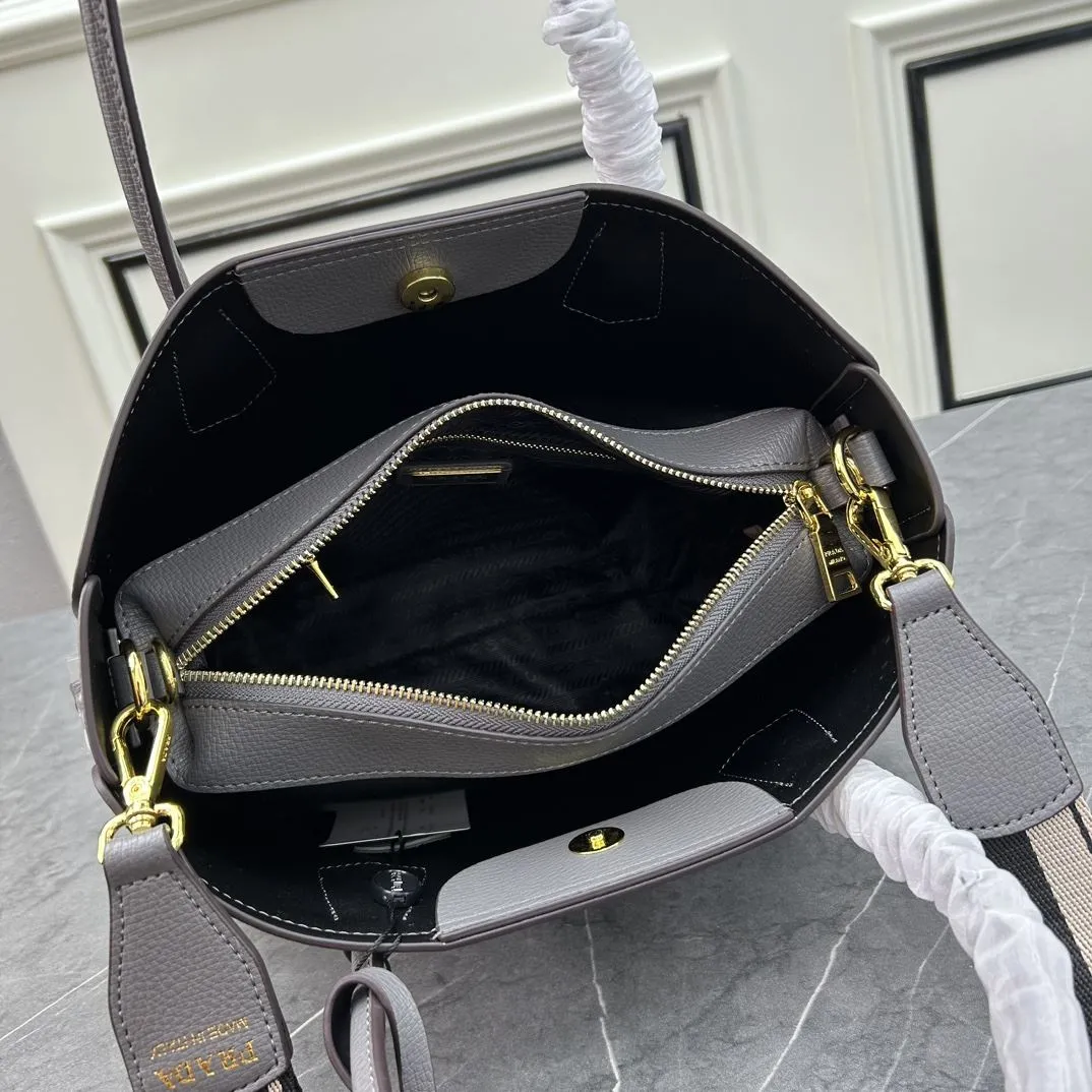 Prada Shopping Bags-243 - Image 7