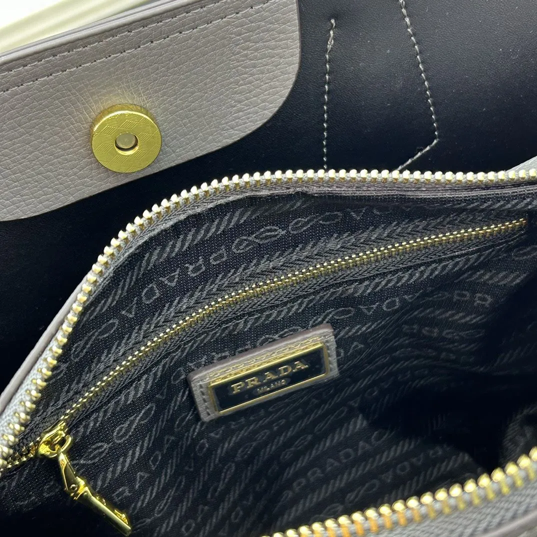 Prada Shopping Bags-243 - Image 8