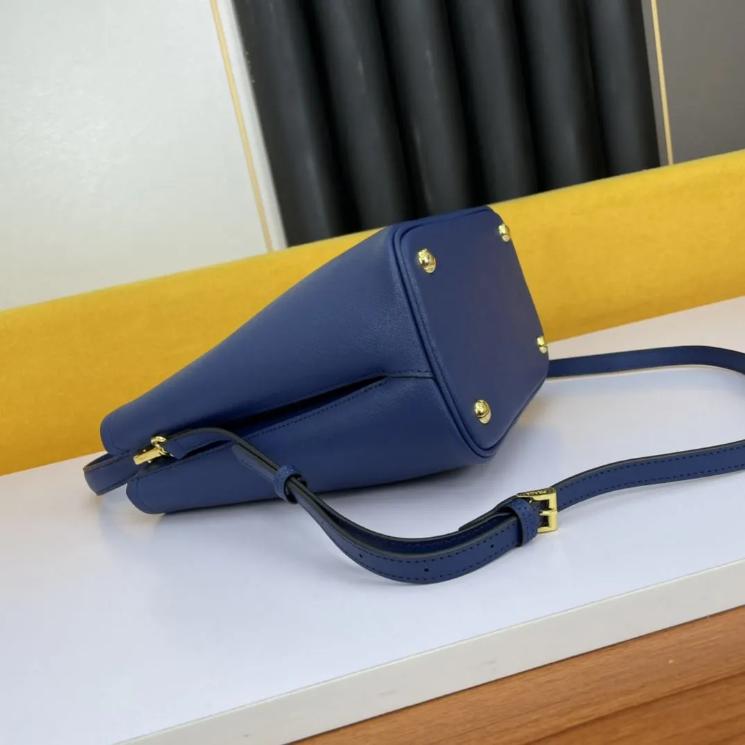 Prada Shopping Bags-276 - Image 5