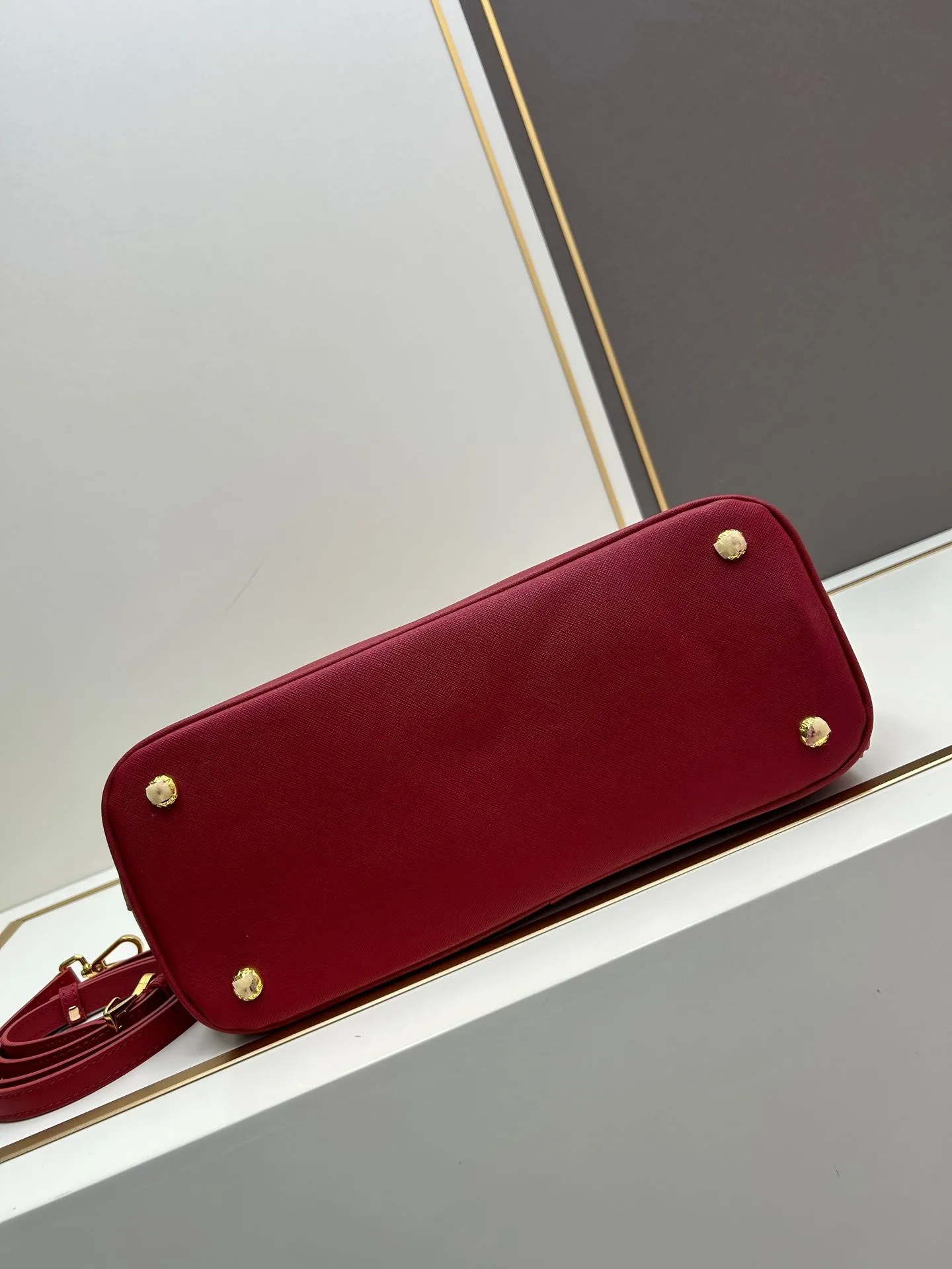 Prada Shopping Bags-282 - Image 4