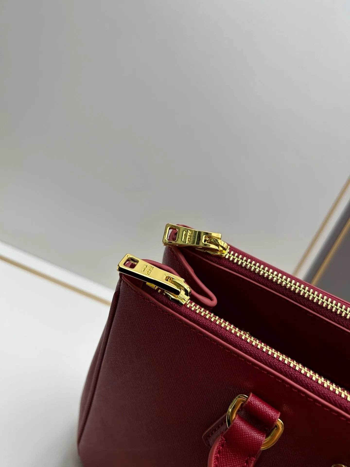 Prada Shopping Bags-282 - Image 5