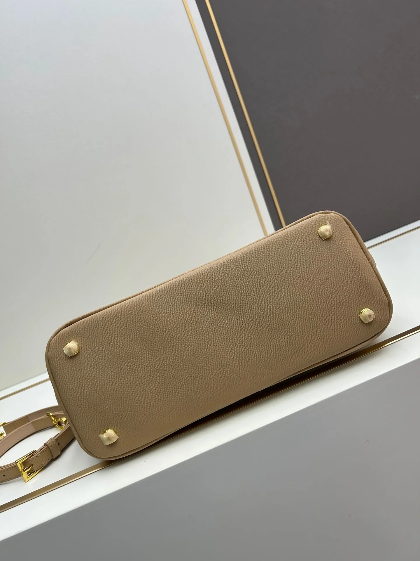 Prada Shopping Bags-283 - Image 4