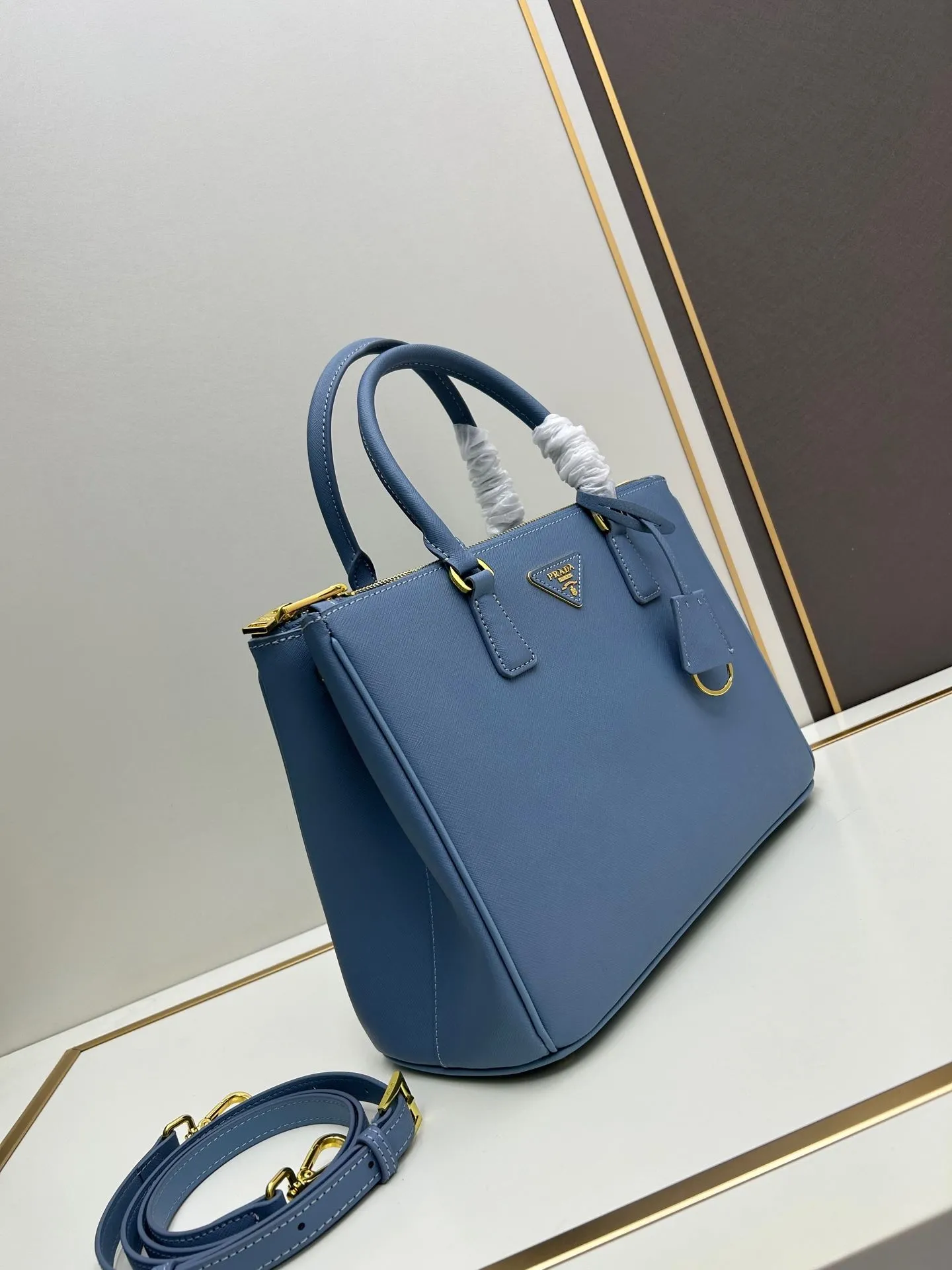 Alternative view of Prada Shopping Bags-285