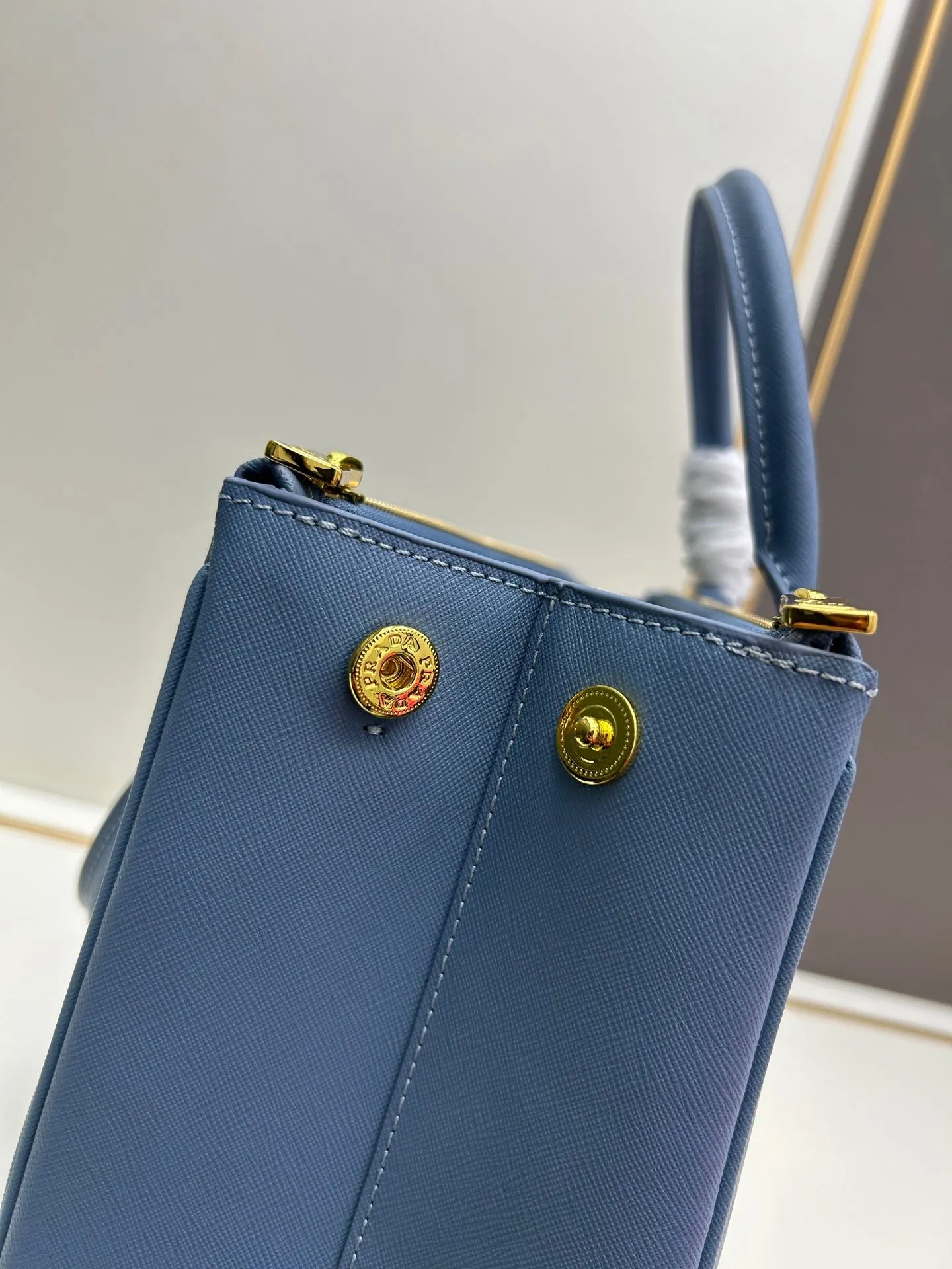 Prada Shopping Bags-285 - Image 6