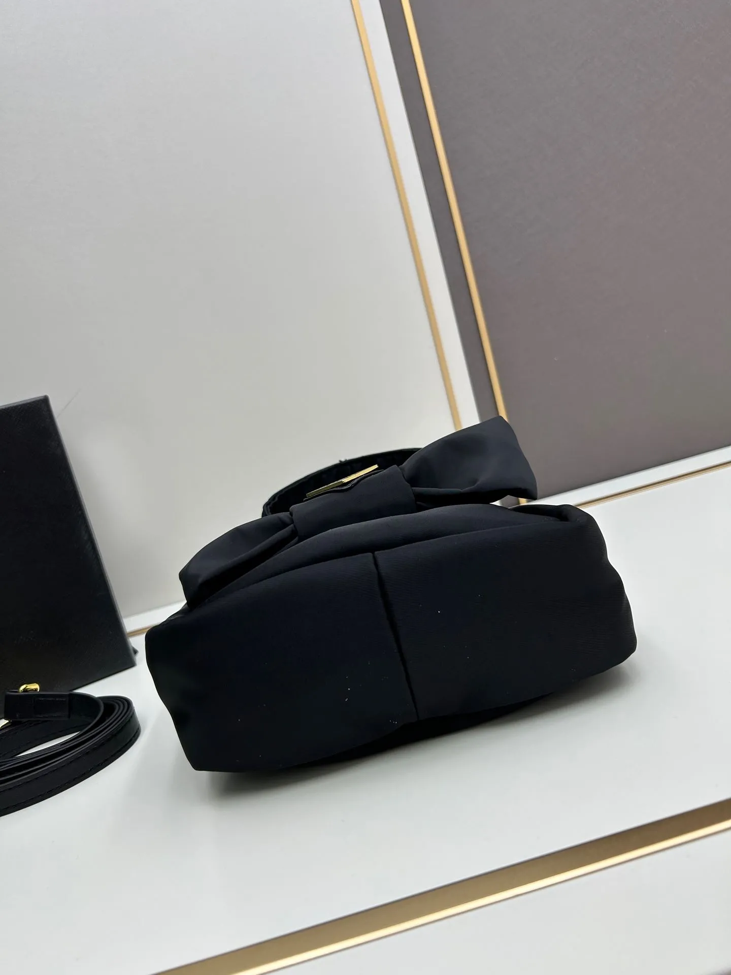 Prada Shopping Bags-287 - Image 5