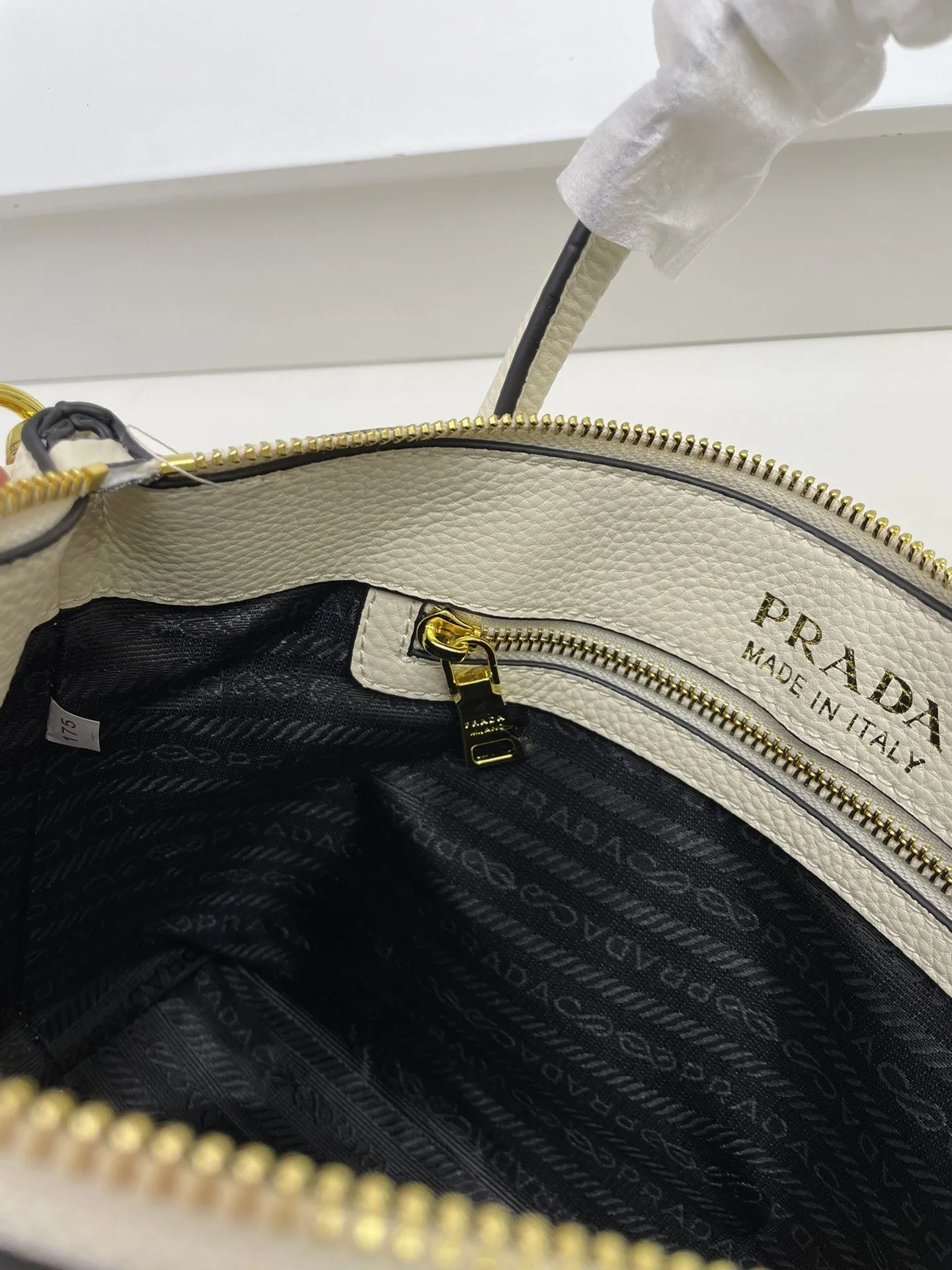 Prada Shopping Bags-289 - Image 9