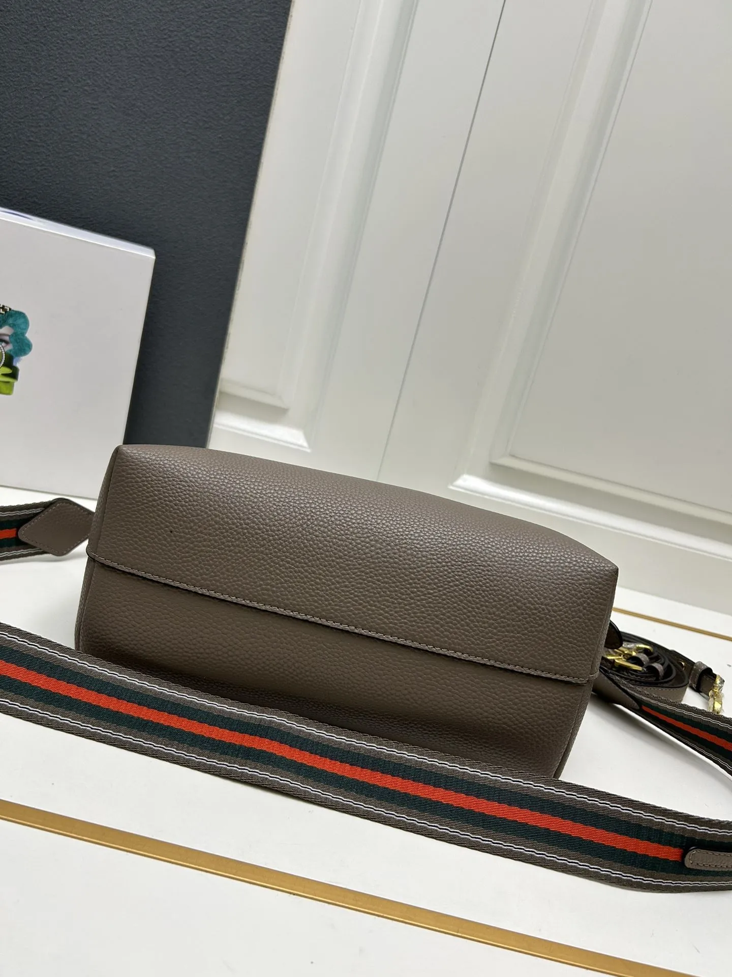 Prada Shopping Bags-309 - Image 7