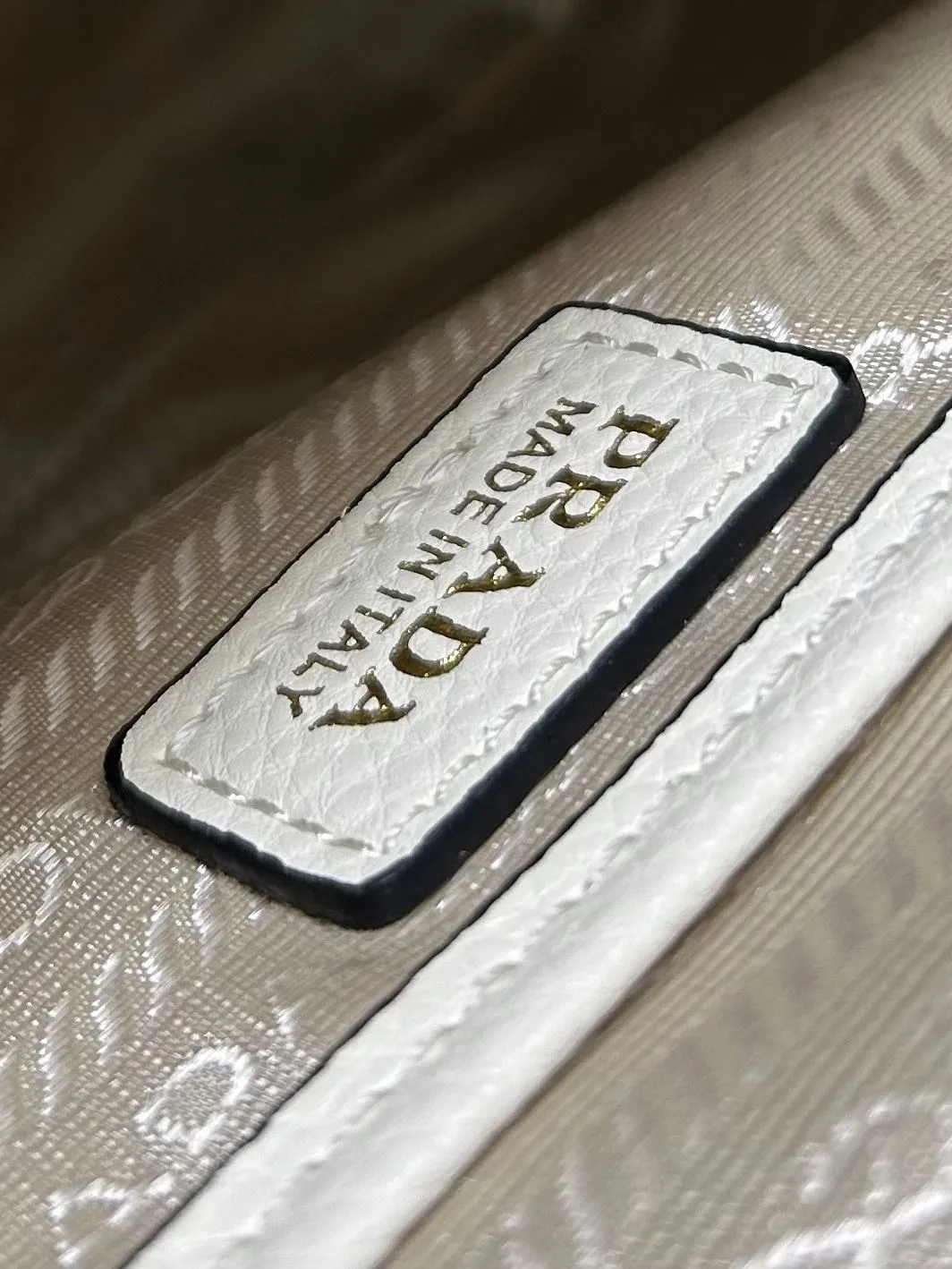 Prada Shopping Bags-312 - Image 9