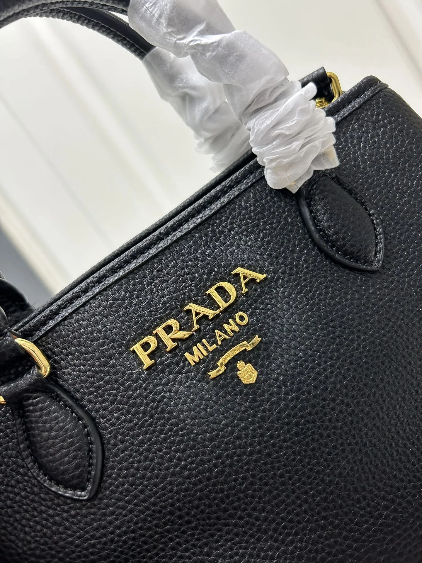 Prada Shopping Bags-313 - Image 4
