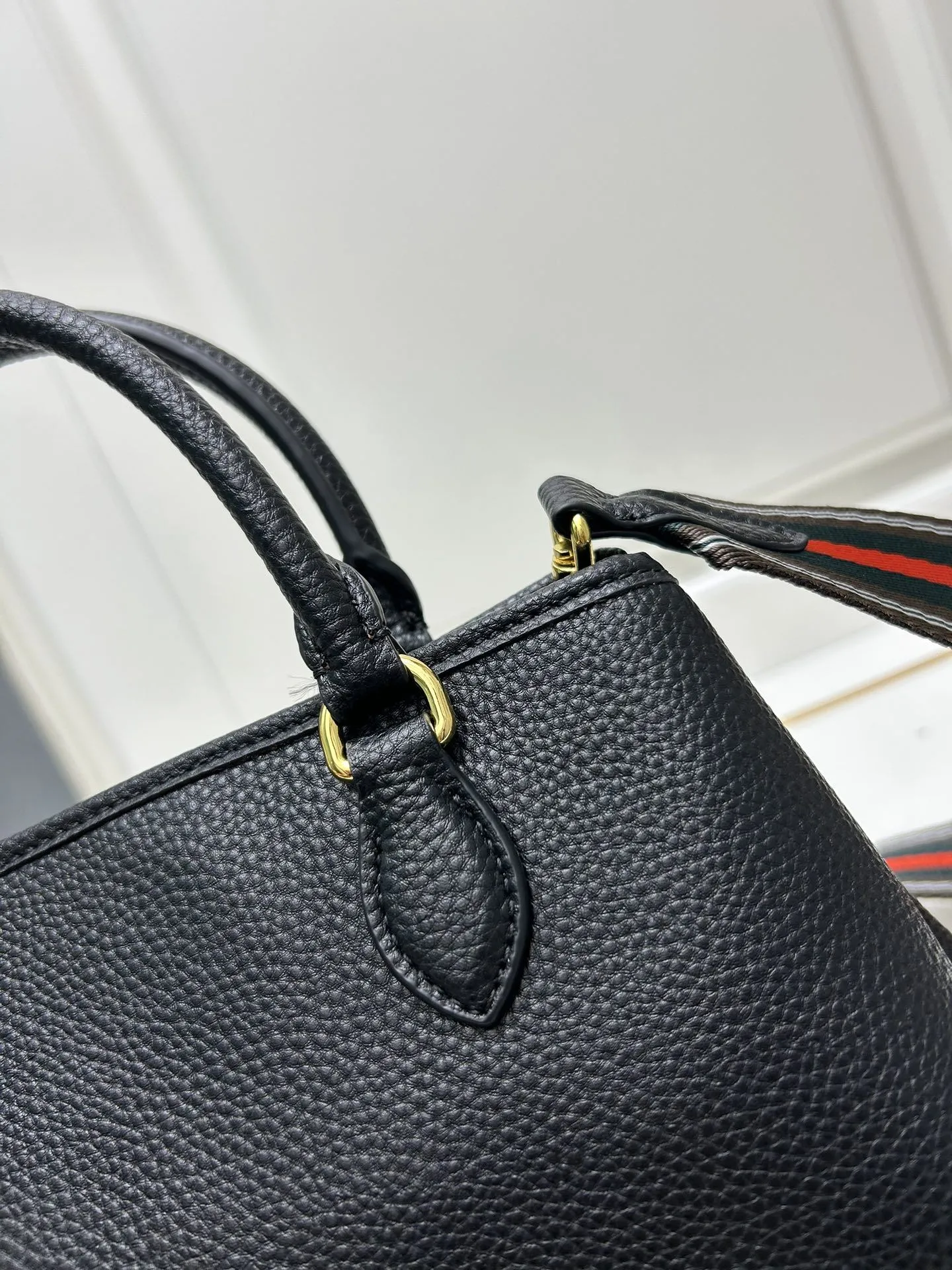 Prada Shopping Bags-313 - Image 5