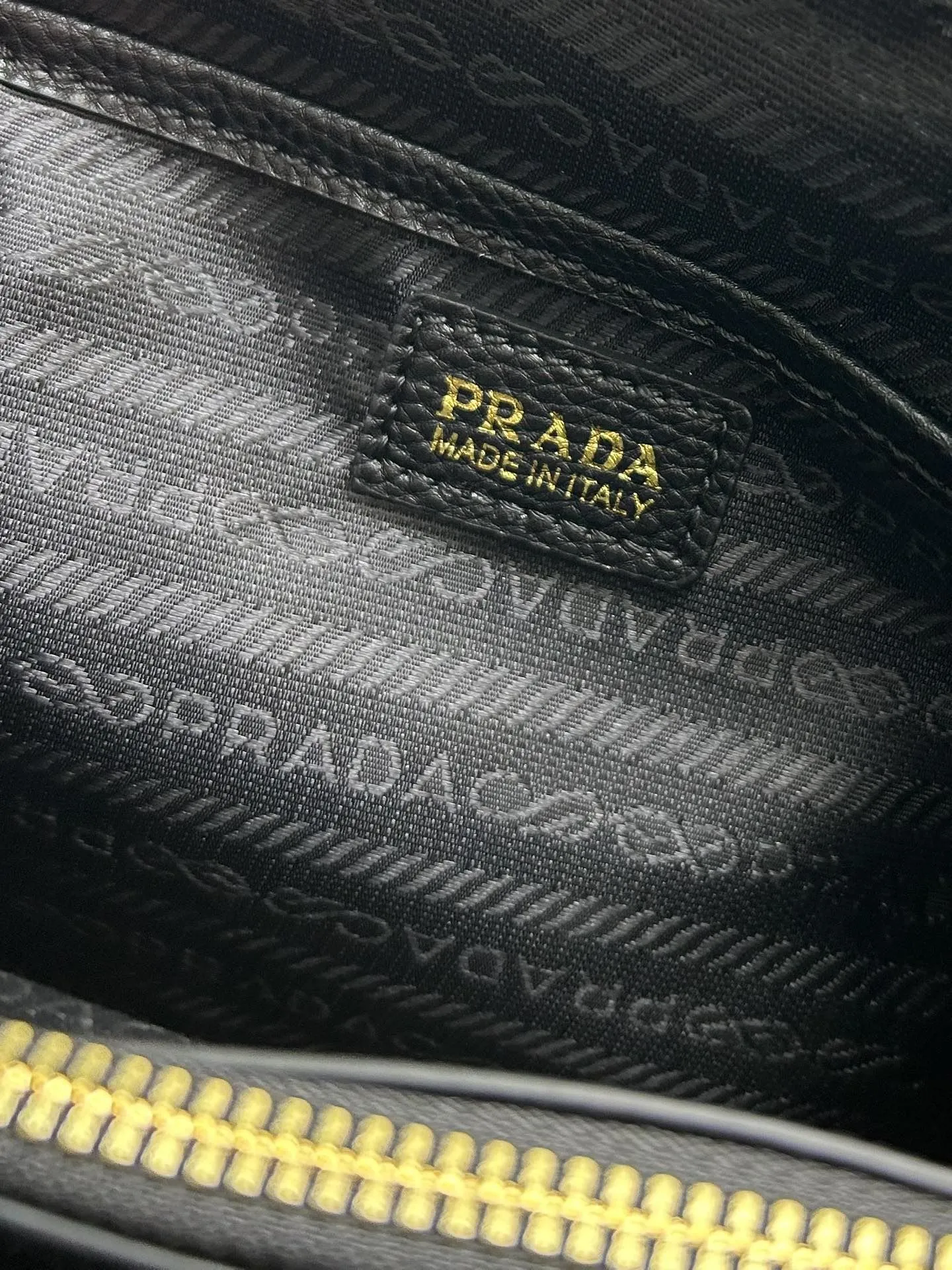 Prada Shopping Bags-313 - Image 8