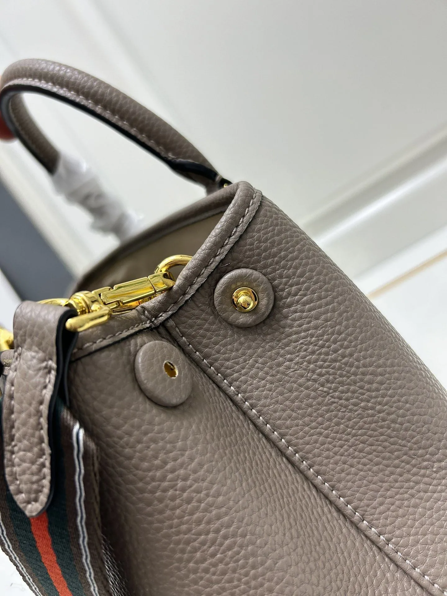 Prada Shopping Bags-314 - Image 6