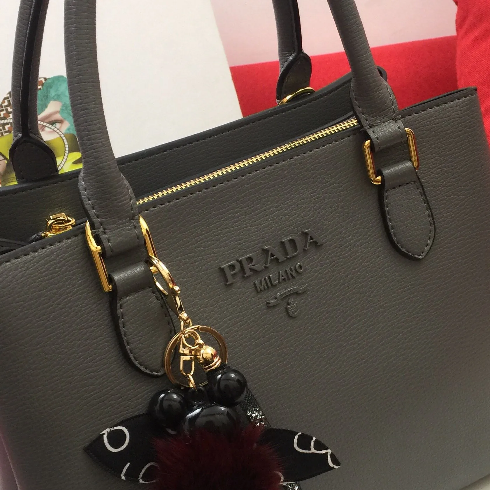 Prada Shopping Bags-324 - Image 4