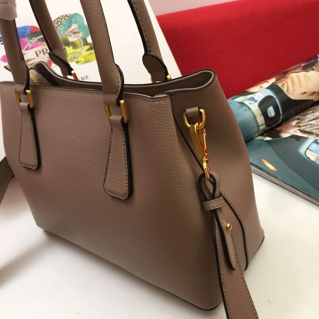 Prada Shopping Bags-333 - Image 5