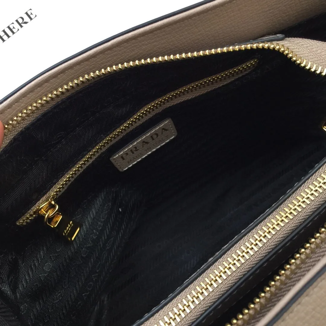 Prada Shopping Bags-333 - Image 9