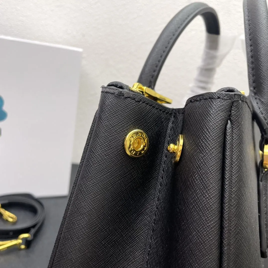 Prada Shopping Bags-346 - Image 4