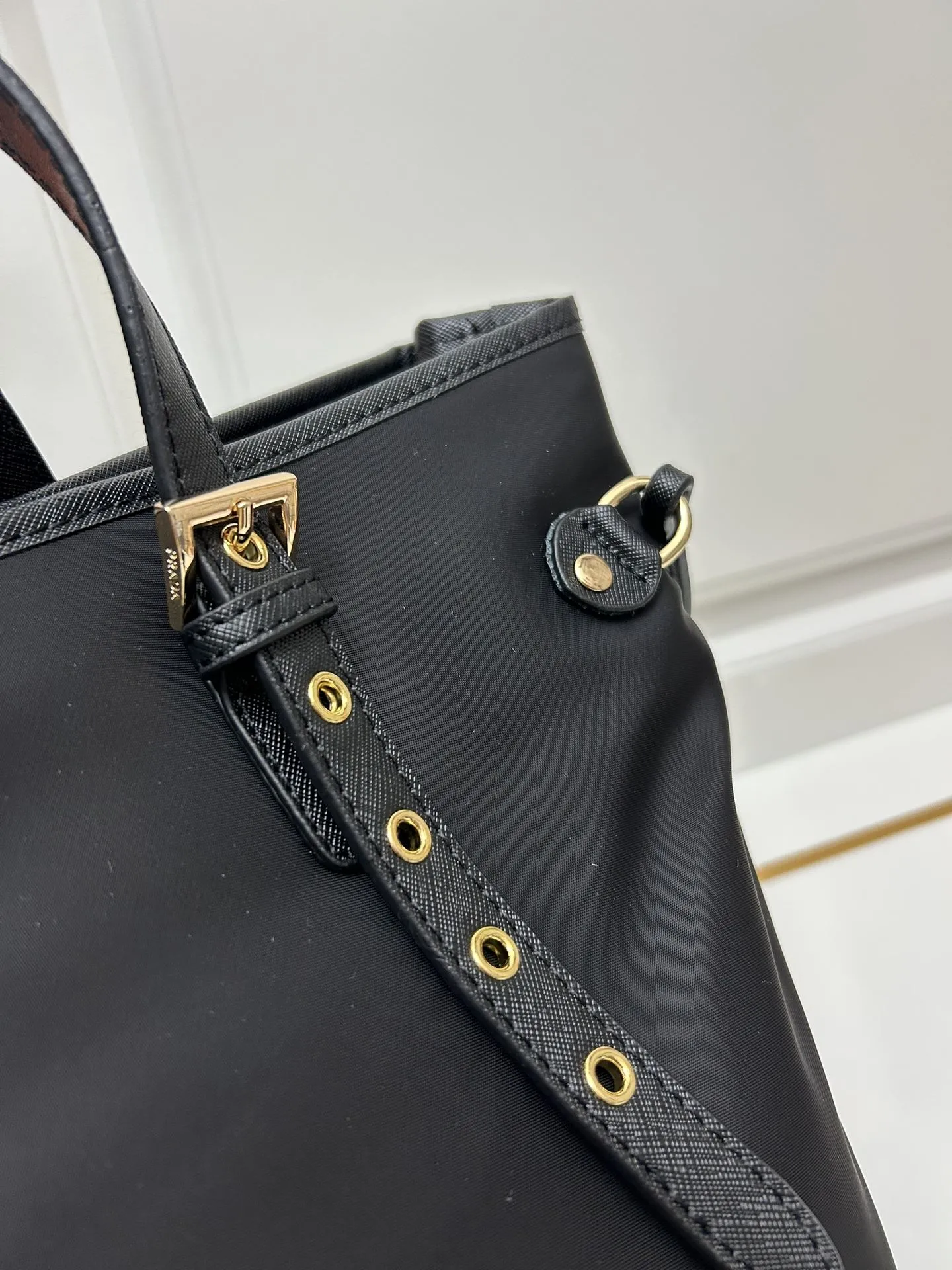 Prada Shopping Bags-351 - Image 5