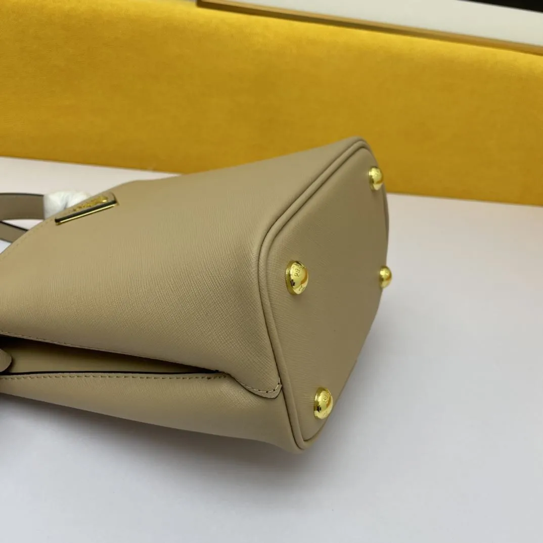 Prada Shopping Bags-362 - Image 5