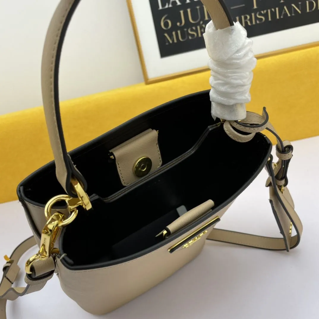 Prada Shopping Bags-362 - Image 7